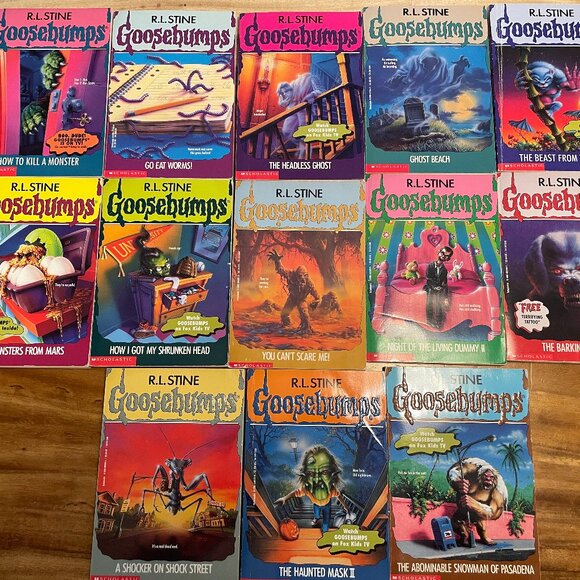 Goosebumps Book Lot 17 RL Stein Apple Young Adult Fiction - Picture 1 of 10